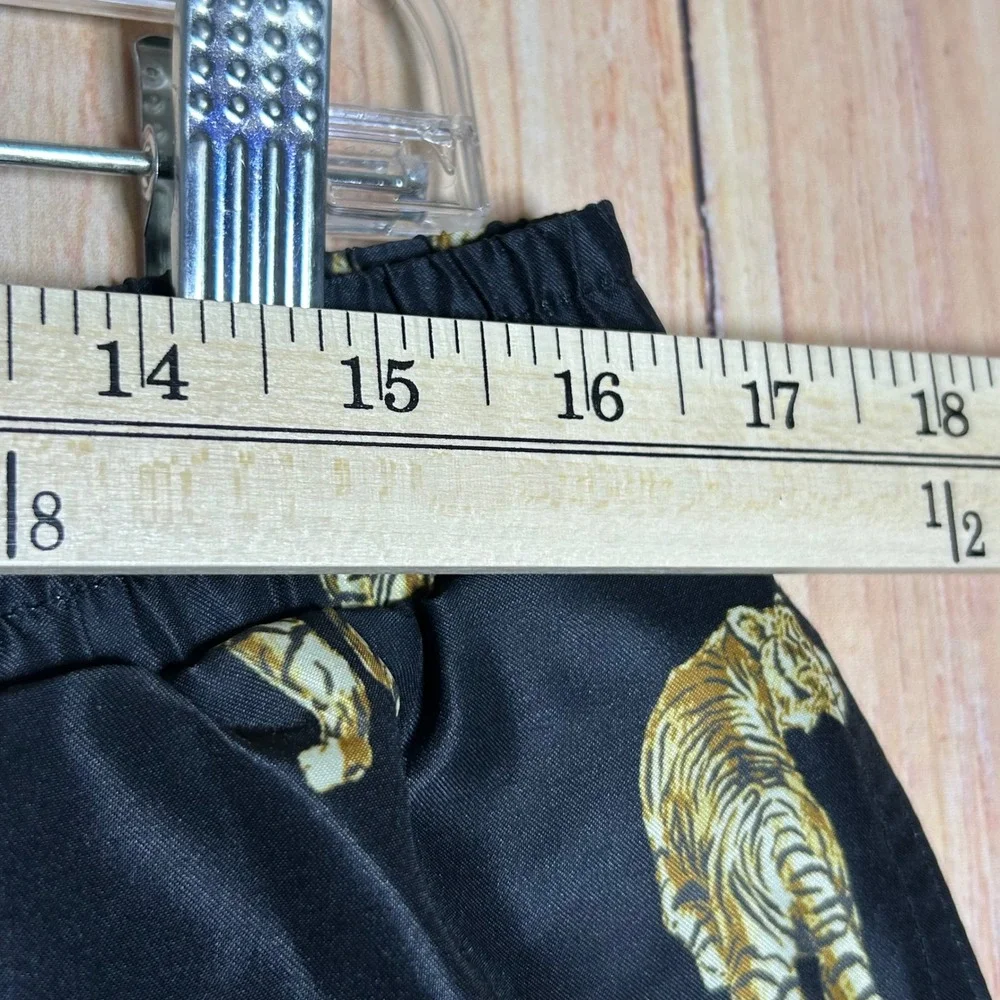 New INC Swim Trunks Mens L Black Gold Tiger Print Mesh Lined Summer‎ Beachy Bold